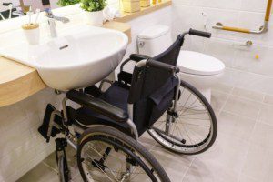 Wheelchair accessible bathroomn